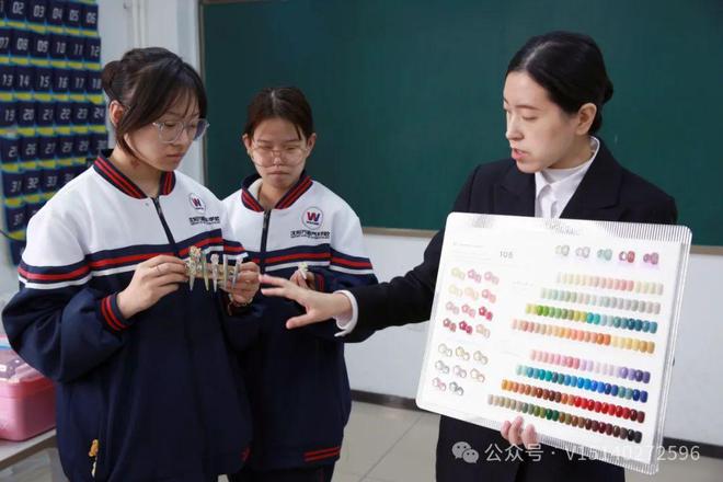 生必看！四大宝藏专业毕业即逆袭mg不朽情缘游戏平台初中毕业女(图14)